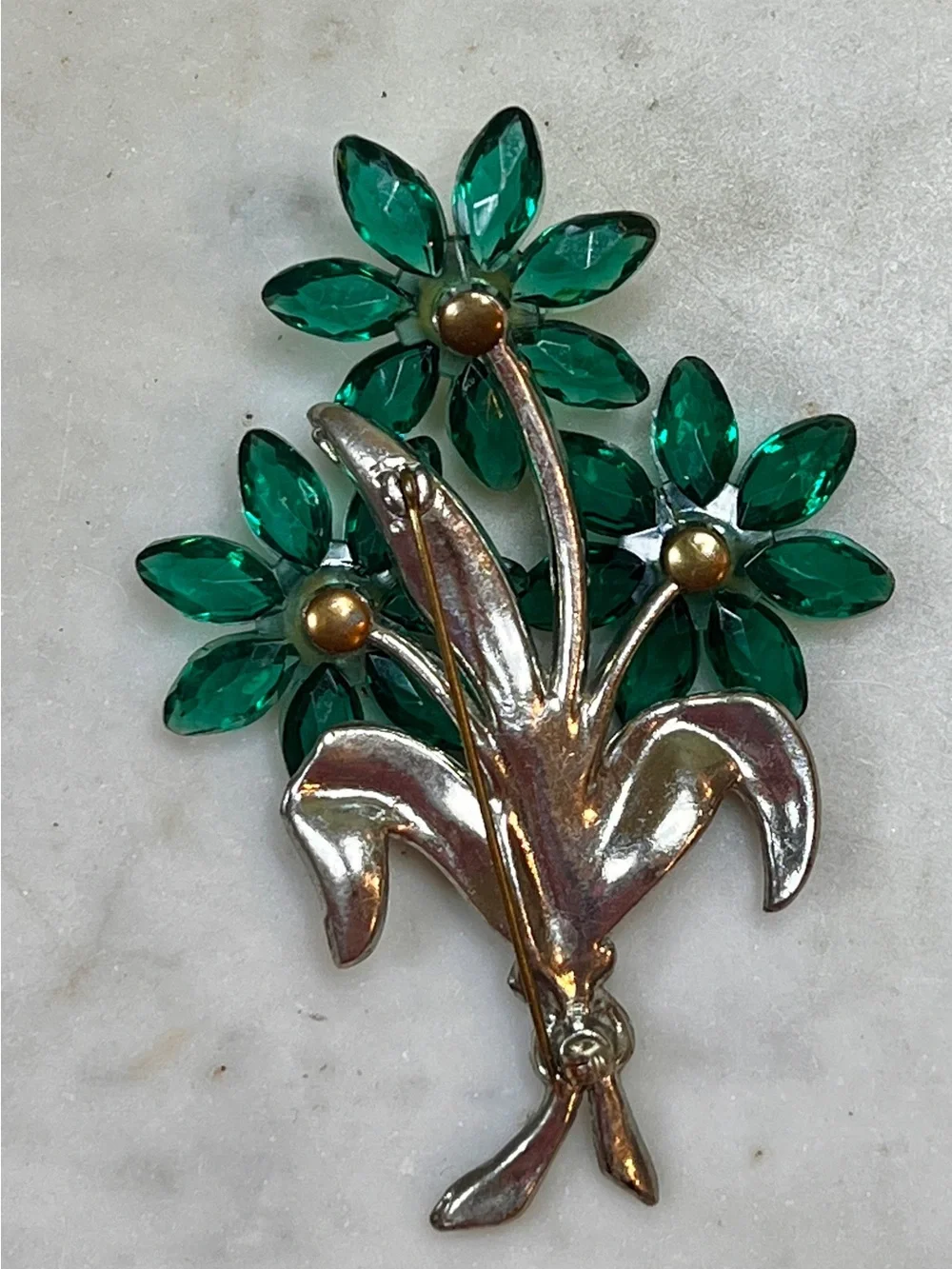Vintage Green  Acrylic prong set stone floral spray brooch 3.5